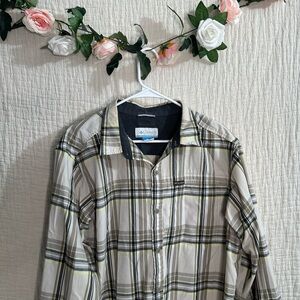 Columbia Cream and Black Casual Button Down Shirt
